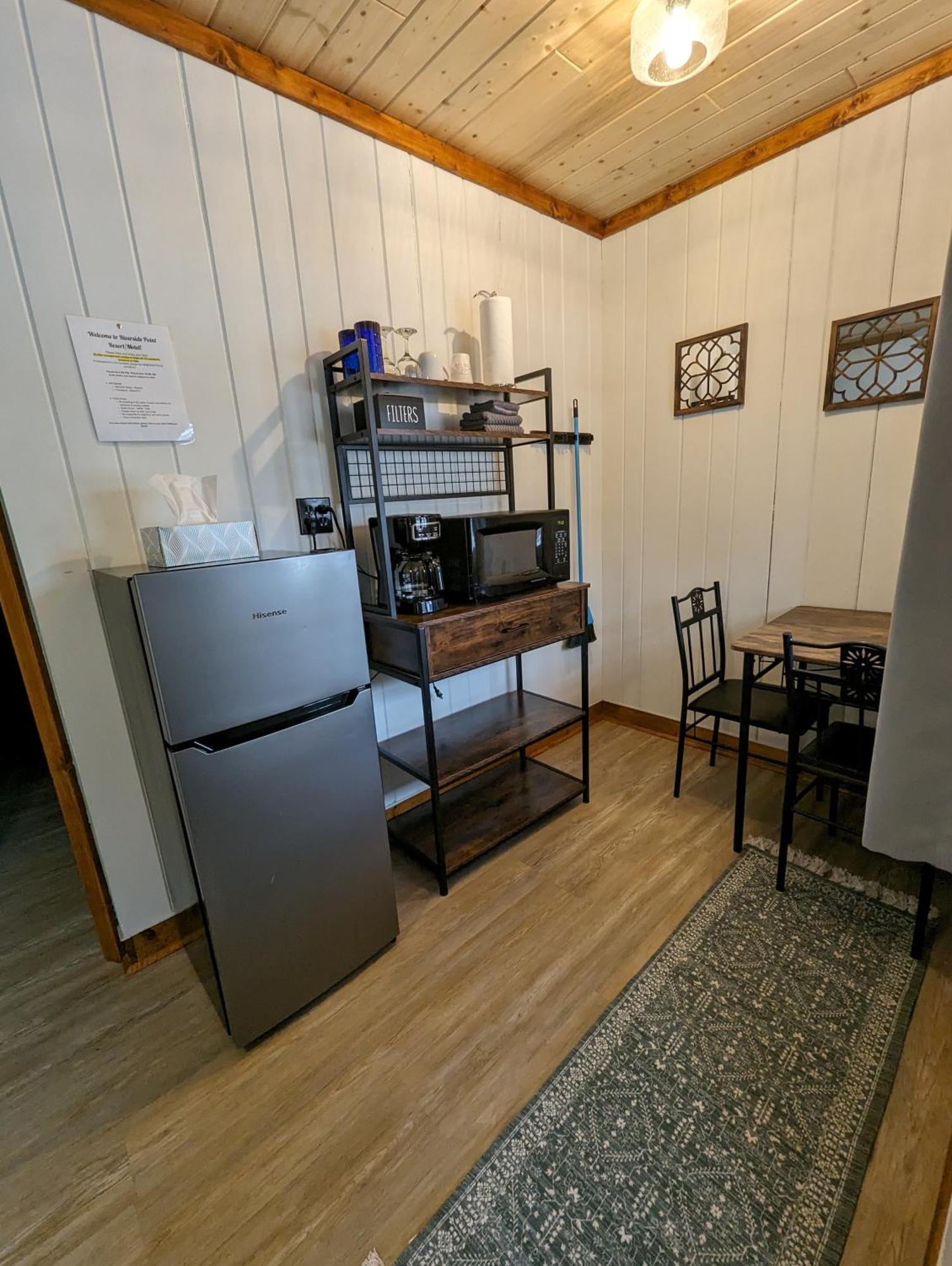 Park Rapids Riverside Point Resort Motel מראה חיצוני תמונה